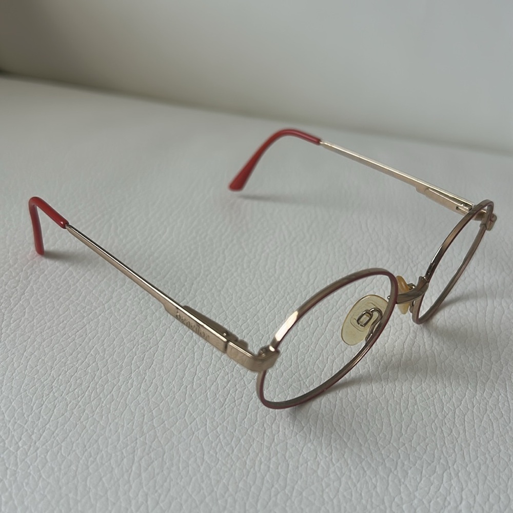 NEW. Round Red Retro Frame - Picture 13 of 15